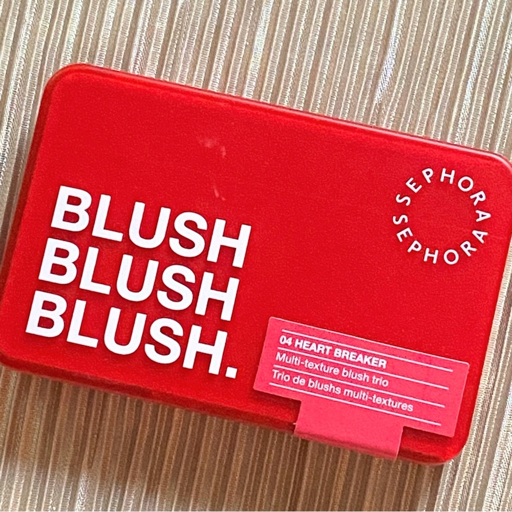 Sephora Blush Blush Blush Multi-texture Blush Trio Palette 04 HEART BREAKER